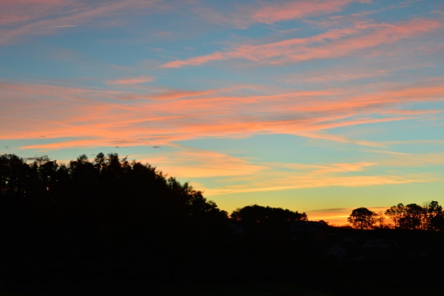 Sonnenuntergang nach einem typischen Tag am Lebenshof.